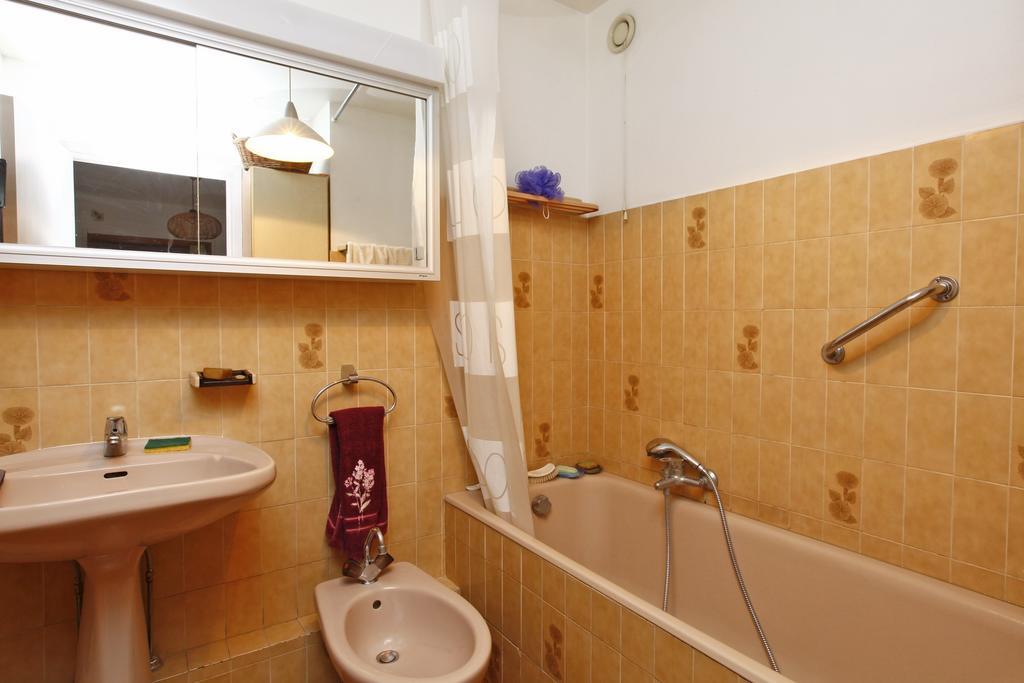 Appartement 6 Personnes Avec Terrasse Le Port Nisa Cameră foto