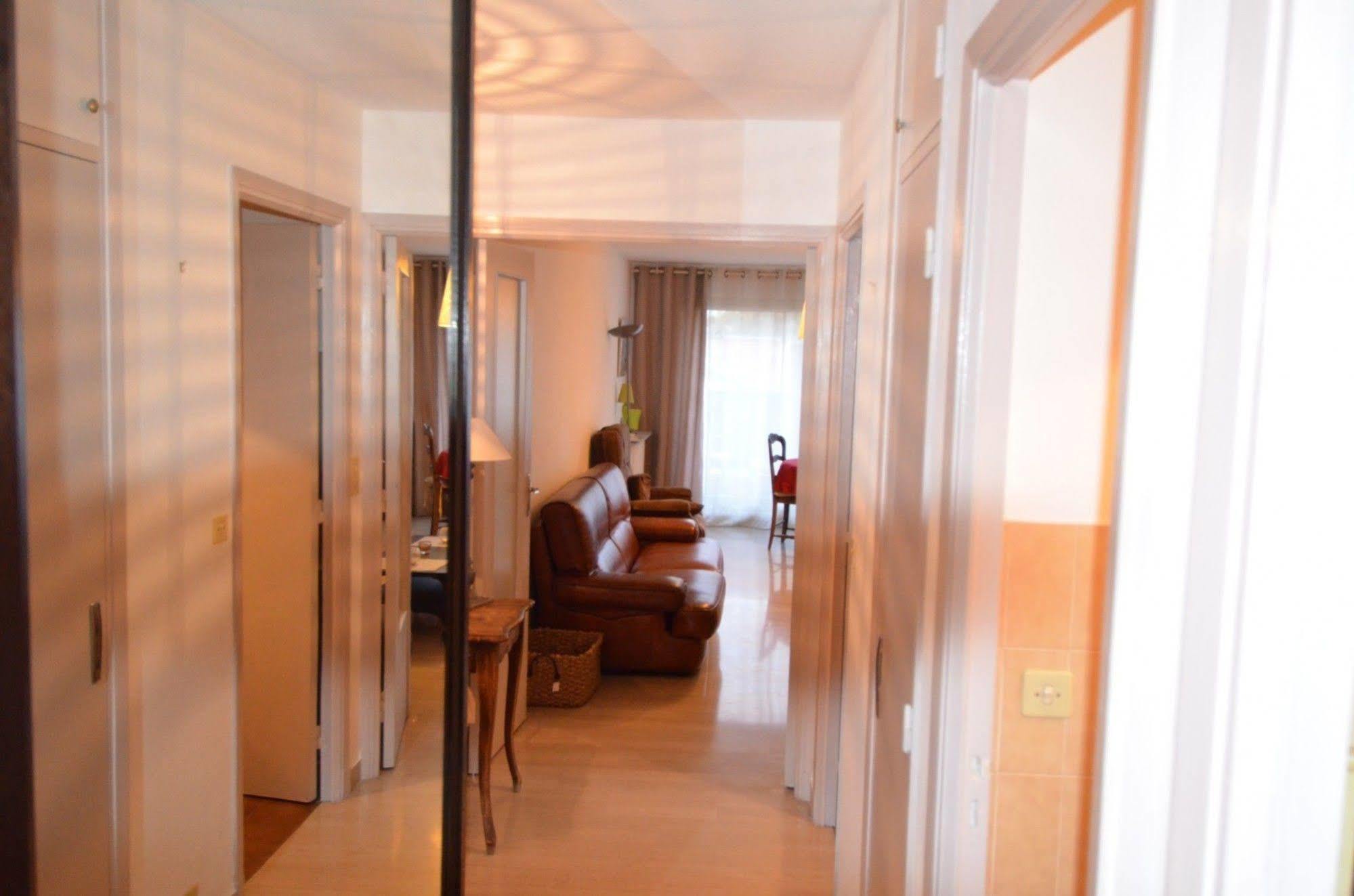 Appartement 6 Personnes Avec Terrasse Le Port Nisa Exterior foto