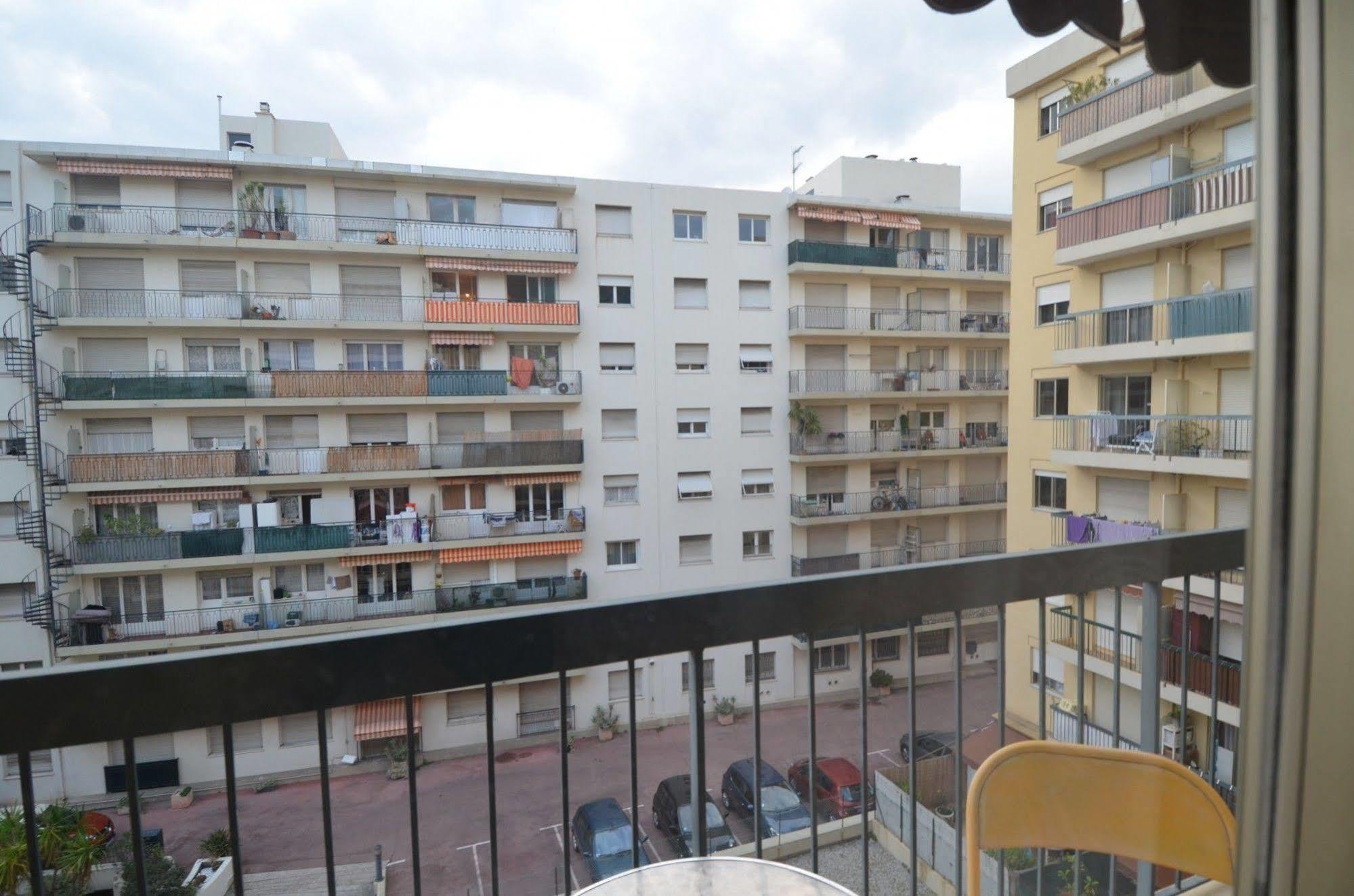 Appartement 6 Personnes Avec Terrasse Le Port Nisa Exterior foto