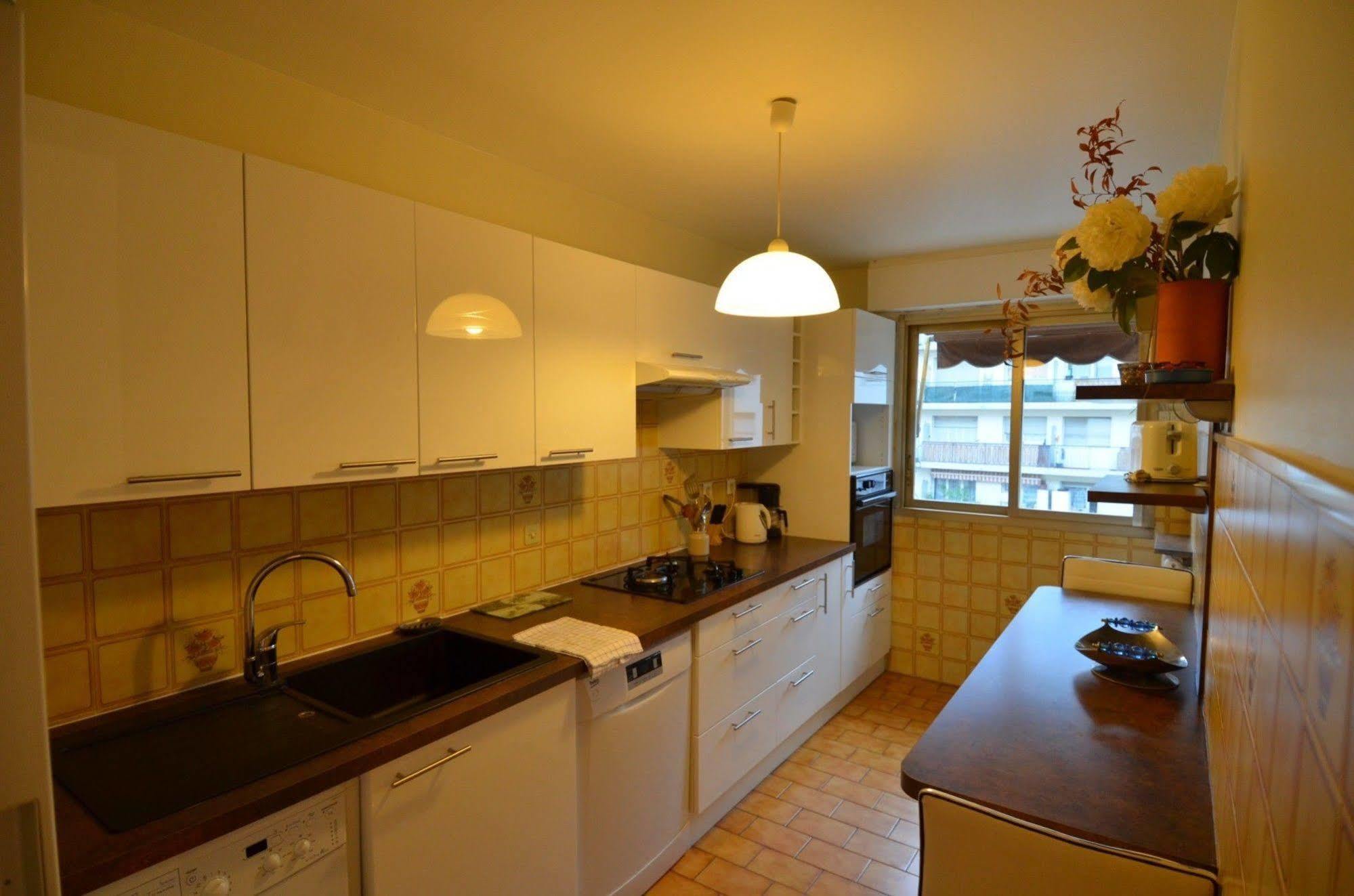 Appartement 6 Personnes Avec Terrasse Le Port Nisa Exterior foto